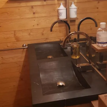 Séjour chez l'habitant D’hôtes Les Hermines Saint-Nicolas-la-Chapelle (Savoie)